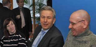 Klaus Wowereit Im Gespräch mit Bewohner*innenn