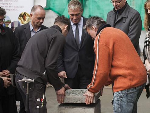 R131: Grundsteinlegung